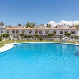 adosado con piscina junto a la playa