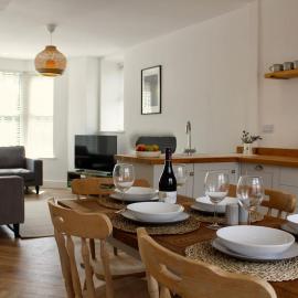 1 Thornbarrow - Spacious Townhouse in Windermere The Lake District