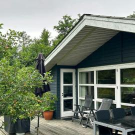Family House With Large Garden By Ho Bay