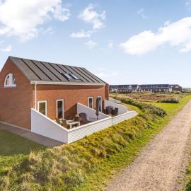 Apartment Hugo - 2-5km from the sea by Interhome