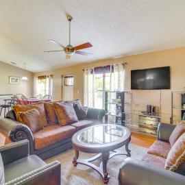 Spacious Palm Bay Stay! Family Home Near Beaches, Hotel in Palm Bay