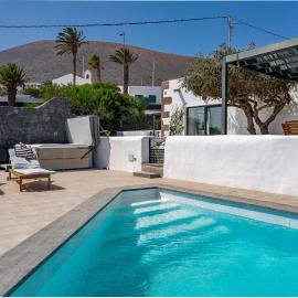 NEW Finca Panorama - Stunning 5 Bedroom with pool, hotel a La Asomada