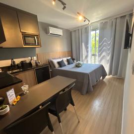 Uni Home 405 - COM ESTACIONAMENTO GRATUITO - Studio moderno e novo perto do MAC - Boa Viagem, hotel in Niterói