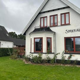Motel Villa Søndervang 3 personers værelse, hotel di Harndrup