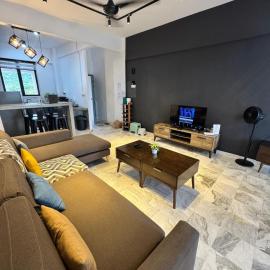 Roamia Retreat - Noir Stay