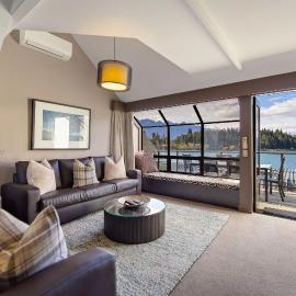 The Lodges 9 - Lake Front Views and Walk to Town