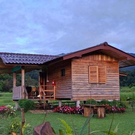Keereeprai Homestay คีรีไพร โฮมสเตย์ อินทนนท์, Hotel in Chom Thong