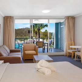 Vista Mare - Beachside Studio With Stunning Views