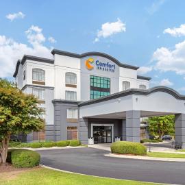 Comfort Inn & Suites Greenville Near East Carolina University, hotel em Greenville