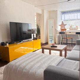 The Little Nest Borås, Cozy Apartment with Parking, hotel en Borås