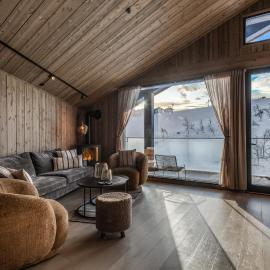 Kikut Alpin Lodge 1302 โรงแรมในไยโล