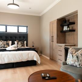 Walton Cottages of Mill Park, Port Elizabeth, hotel in Gqeberha
