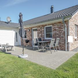 Ferienhaus Charlie mit Terrasse und Kamin