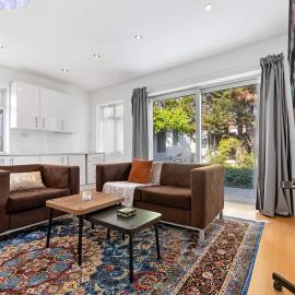 Modern spacious four bedroom house in London