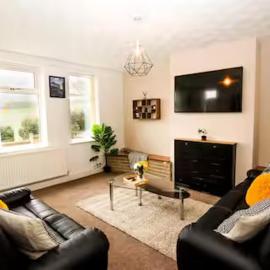 Luxurious 3-Bedroom Home with Free Parking Sheffield