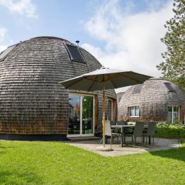 Kugelhaus Chiara - Helles Naturrefugium in Kugelform am Tollensesee, hotel u gradu 'Penzlin'