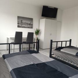 Unterkunft am Bahnhof Herrenberg, hotel em Herrenberg