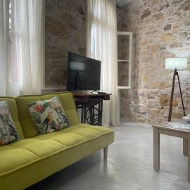 Sphinx Apartments - A, hotel di Chios