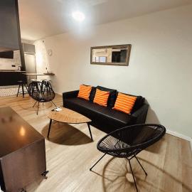 2 bedrooms apartment in Barcelona F1