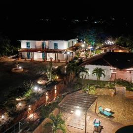 Hotel Santos De Piedra - MARANATHA BARICHARA, hotel i Barichara