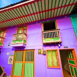 Alojamiento casa Valencia en el centro de Filandia, Quindío