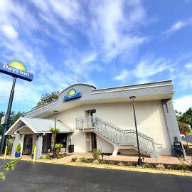 Days Inn by Wyndham Tallahassee University Center, hotel u gradu Talahasi