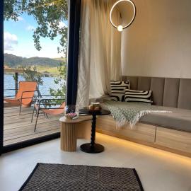 ISH Danube Village, hotel u gradu Oršova