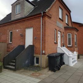 Lejlighed med højt til loftet