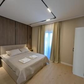 Zenith DM 3 Otopeni Airport Therme Two Bedrooms, One Bath, One Livingroom NO Kitchen, hotel a Otopeni