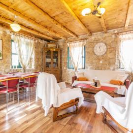 House with Two Bedrooms Dinko HH
