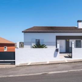 Vila da Pesca House