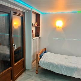 Chambre dans maison familiale