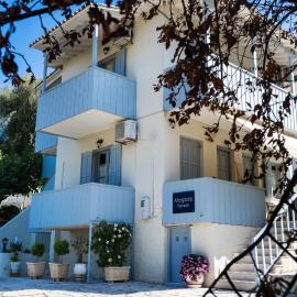 Pansion Margarita, hotelli kohteessa Agios Nikitas