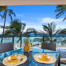 Mahana 307 · MA 307 OceanFront Condo w Pool AC, hotel in Kahana