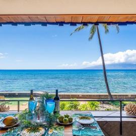 Kulakane 211 · KK 211 Updated OceanFront Whale Watching, hotel a Kahana