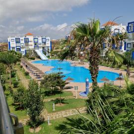 10min to Beach - Comfortable Apt with Pool Access , in Kariat Cabo, Hotel in Cabo Negro