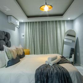 Unit 5 and 6 Homely Escapes, hotel sa Phalaborwa