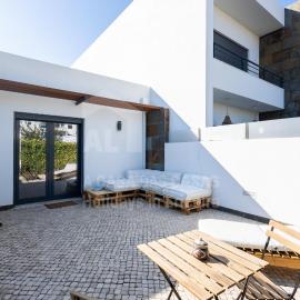 Valentin House by ACasaDasCasas