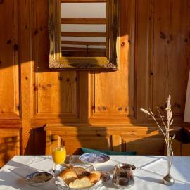 Waldheim Laax Pension – hotel w mieście Laax