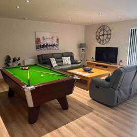 Woodlane 3bedroom7 seater hottub and a pool table, hotel a Beeswing