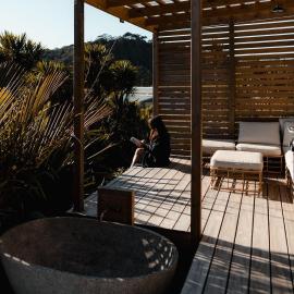 Hahei Tiny Home - Outdoor Bath, Hotel in Hahei