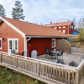 Viesnīca Modernt och mysigt boende i Järvsö med stor uteplats och lugnt läge pilsētā Jērvso