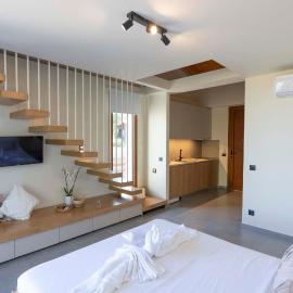 Golden Sun Suites