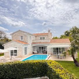Villa Nina Exclusive, mit Meerblick und beheiztem Pool von Mai-September