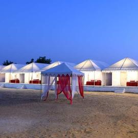 Desert Glorious Heritage Camp And Resort, hotel di Sām