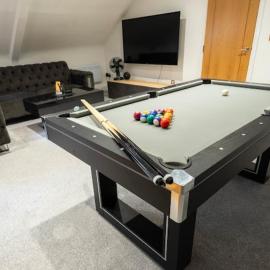 Spacious Two Bed Central Sunniside Penthouse Apartment, hotel in Sunderland
