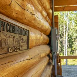 Comfy Caribou Lodge
