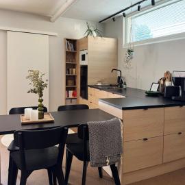 Unique, newly renovated studio