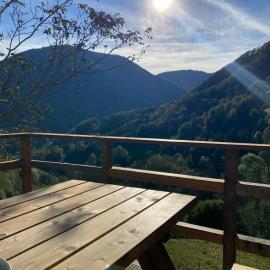 Chalet typique des Pyrénées, hotell i Boutx