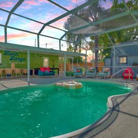 Breezy Pineapple, Heated Pool, Sleeps 12, Putting Green, hotell i Largo